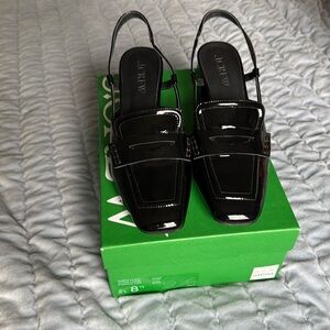 J Crew Crinkle Patent Leather Loafer Slingback Pump in Black Size 8.5 EUC